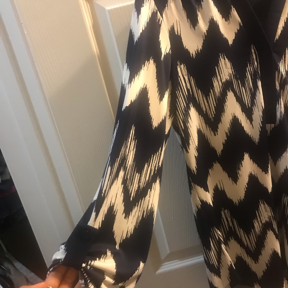 Long Sleeves top